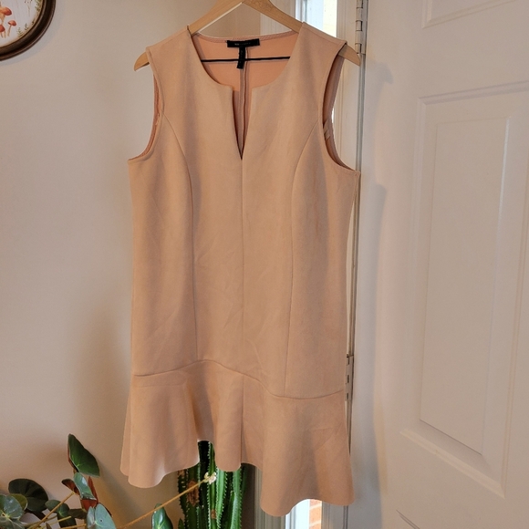 BCBGMAXAZRIA Blush Pink Sleeveless Soft Faux Leather Ruffle Bottom Dress, Size L - Picture 3 of 9